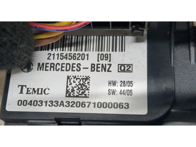 Блок предохранителей  Mercedes E W211 2002-2009      2115456201     3