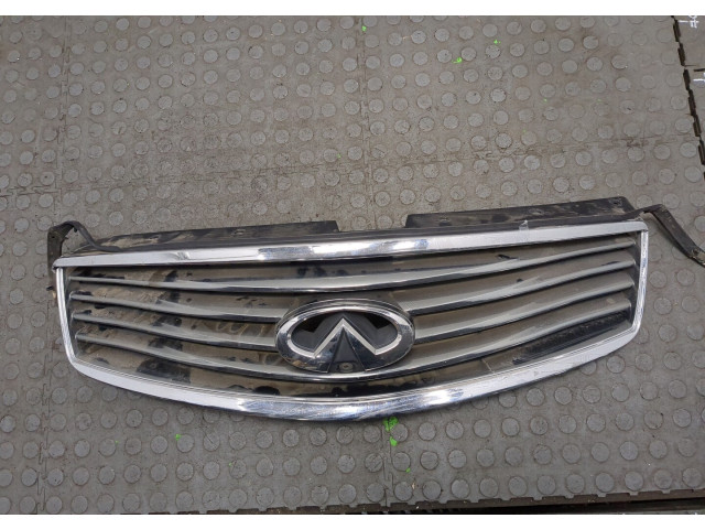 Решетка радиатора  Infiniti EX35          