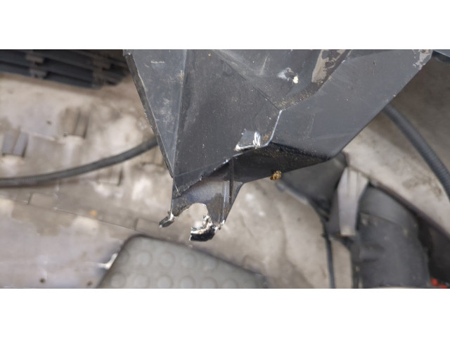 Бампер  Opel Zafira B 2005-2012 передний   