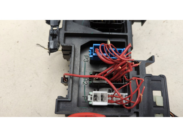 Блок предохранителей  Mercedes GL X164 2006-2012      A1645403072, A1645451940   