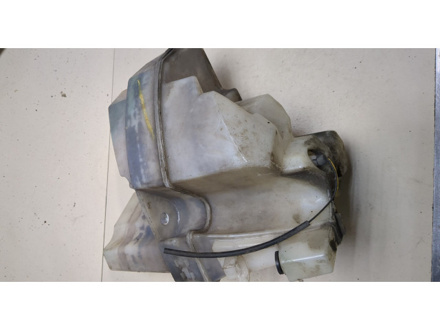 Бачок омывателя  Ford C-Max 2002-2010 30663811, 30678292, 30663812, 30678293 Volvo XC90 2002-2006 2.4