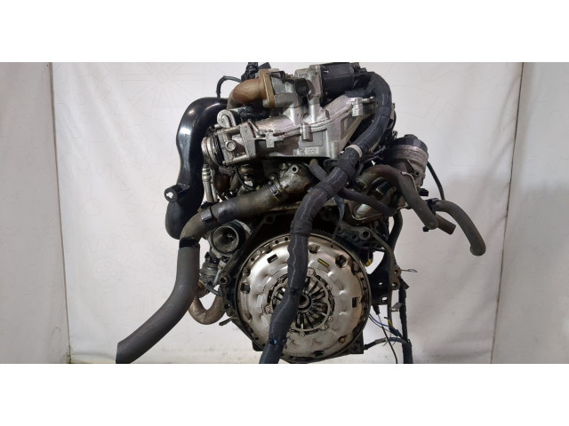 Клапанная крышка двигателя ДВС  Opel Astra J 2010-2017 1.7     