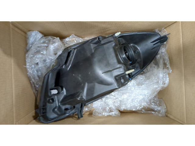 Фара передняя  Nissan Note E11 2006-2013 левая 