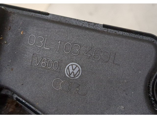 Клапанная крышка двигателя ДВС  Audi A4 (B8) 2007-2011   03L103469L   