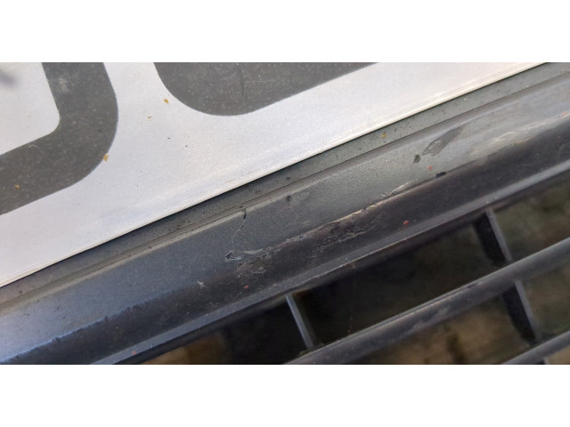 Решетка радиатора  Audi A6 (C6) 2005-2011          4F0853651S