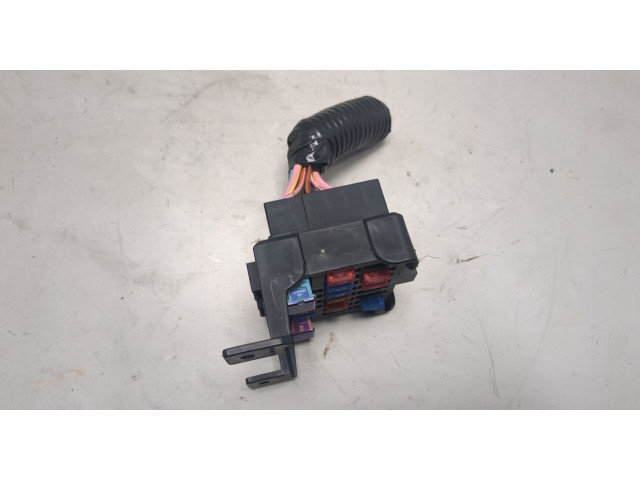 Блок предохранителей  Mazda CX-7 2007-2012          2.5