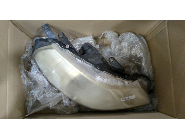 Фара передняя  Suzuki SX4 2006-2014 правая 