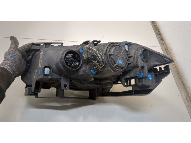 Фара передняя  Renault Megane 2 2002-2009 правая 