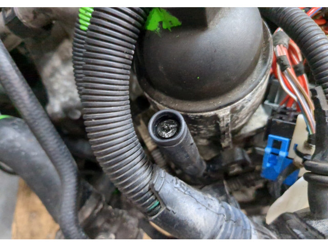 Клапанная крышка двигателя ДВС  BMW 3 E90, E91, E92, E93 2005-2012      