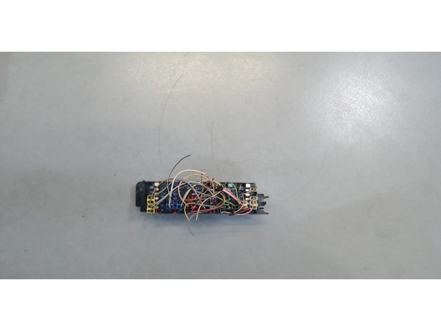 Блок предохранителей  Mercedes C W202 1993-2000      0254503     2