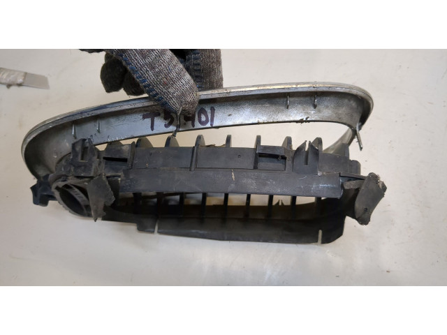 Решетка радиатора  BMW 3 E46 1998-2005          7030550