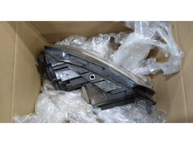 Фара передняя  Volkswagen Passat 7 2010-2015 Европа левая 