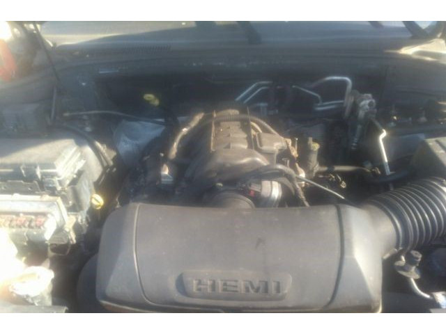 Стойка амортизатора  Dodge Durango 2010-2013 68069851AD, 5168210AB    5.7  бензин