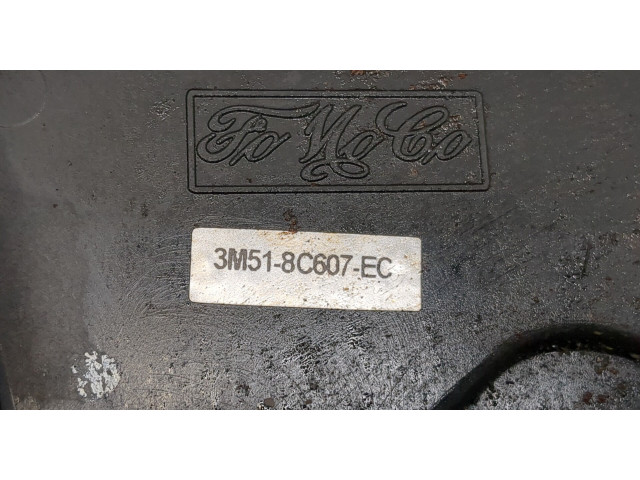 Вентилятор радиатора  Ford Focus 2 2005-2008           
