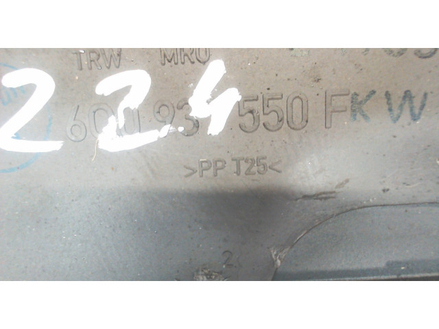 Блок предохранителей  Volkswagen Polo 2001-2005      6Q0931550F    1.2