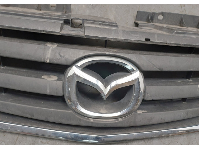 Решетка радиатора  Mazda MPV 1999-2005          