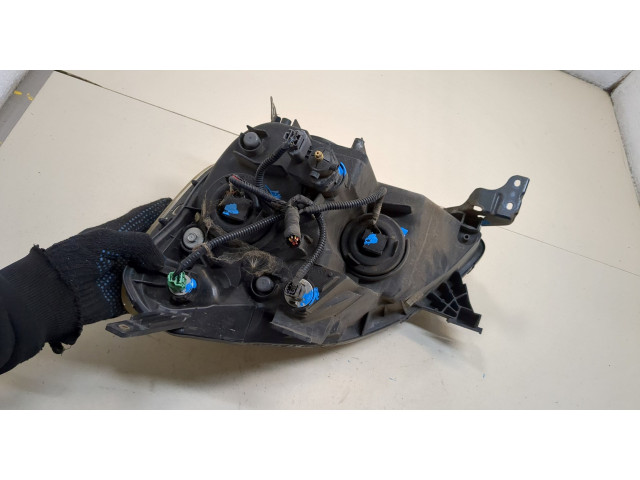 Фара передняя  Honda CR-V 2001-2006 правая 