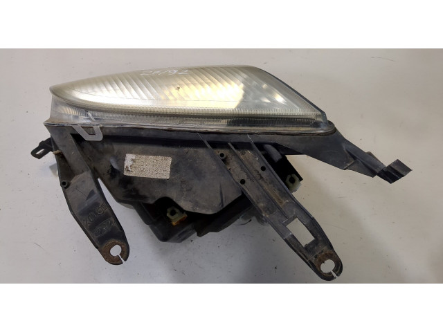 Фара передняя  Ford Fusion 2002-2012 правая 