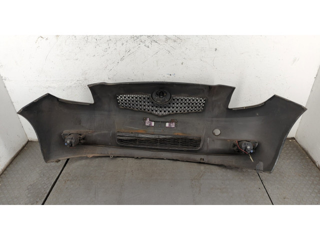 Бампер  Toyota Yaris 2005-2011 передний   