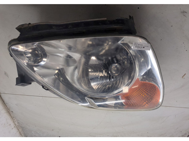 Фара передняя  Honda CR-V 2002-2006 правая 