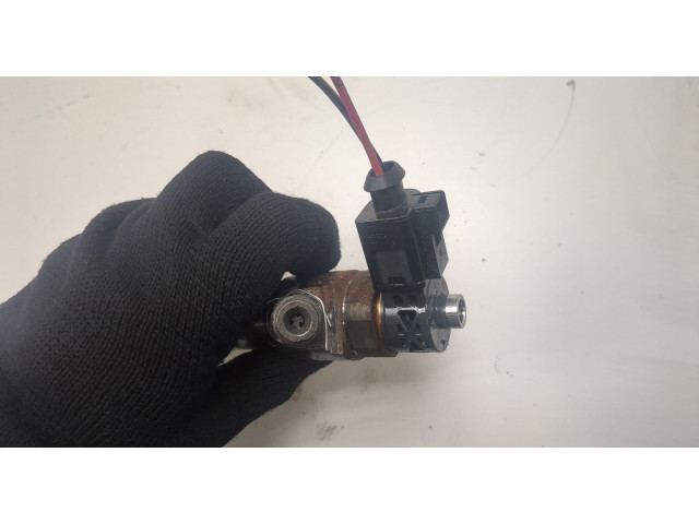 Форсунка топливная  Volkswagen Tiguan 2016-2020    04L130277AC, 0445110469     