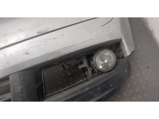 Бампер  Volkswagen Touran 2003-2006 передний   