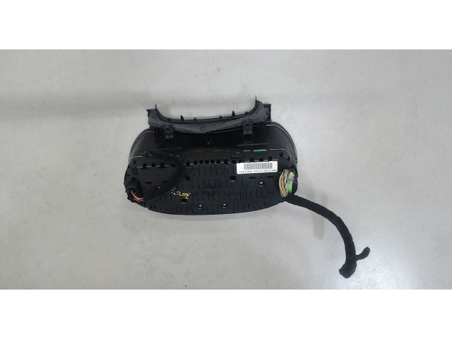 Панель приборов  Volkswagen Polo 2001-2005       6Q0920800P    1.2  Бензин