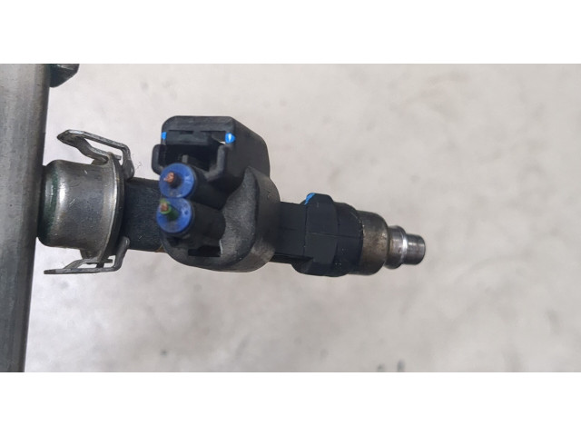 Форсунка топливная  Mazda 5 (CR) 2005-2010    0280158103     