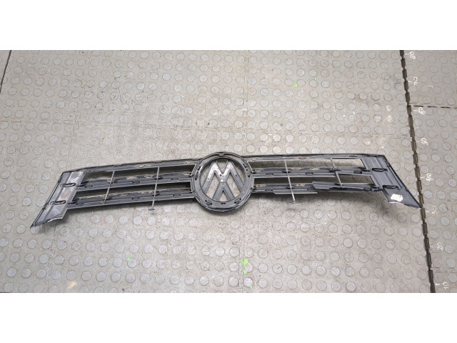 Решетка радиатора  Volkswagen Sharan 2010-2015          
