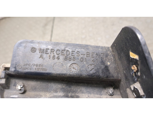 Решетка радиатора  Mercedes ML W164 2005-2011          A1648880141