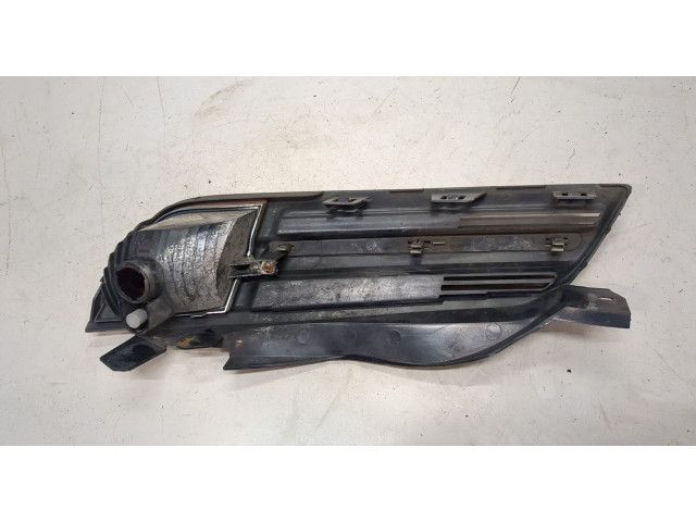 Решетка радиатора  Nissan Micra K12E 2003-2010          89027936