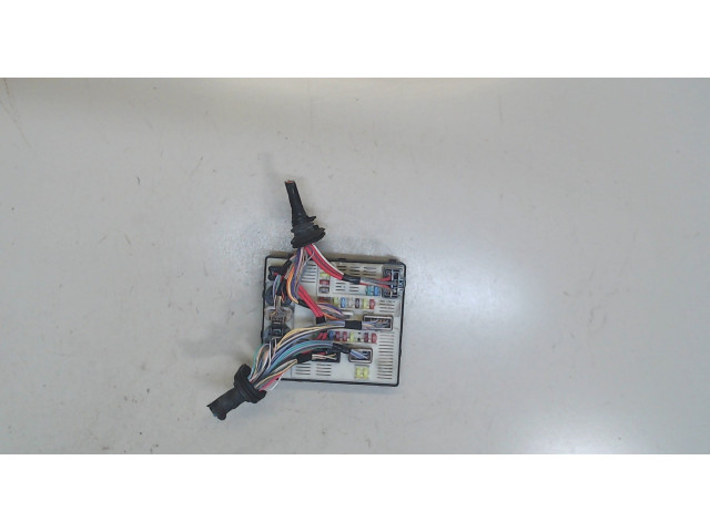 Блок предохранителей  Renault Megane 3 2009-2016      284B60008R     1.6