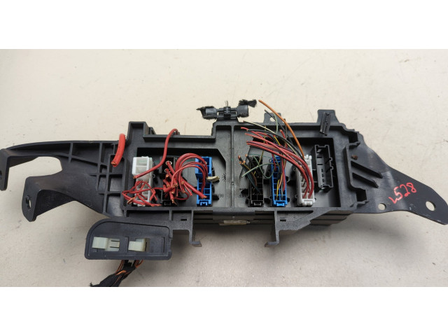 Блок предохранителей  Mercedes GL X164 2006-2012      A1645403072, A1645451940   