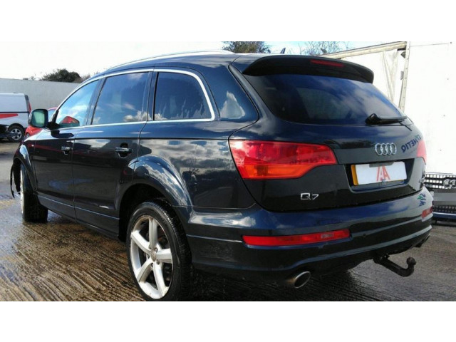 Бампер  Audi Q7 2006-2009 передний    