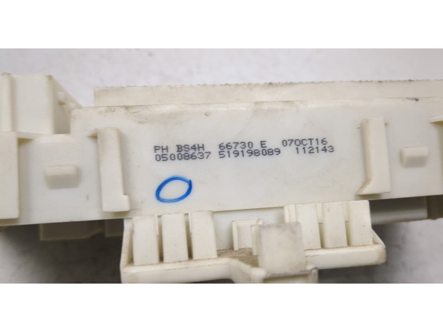 Блок предохранителей  Mazda 3 (BK) 2003-2009         