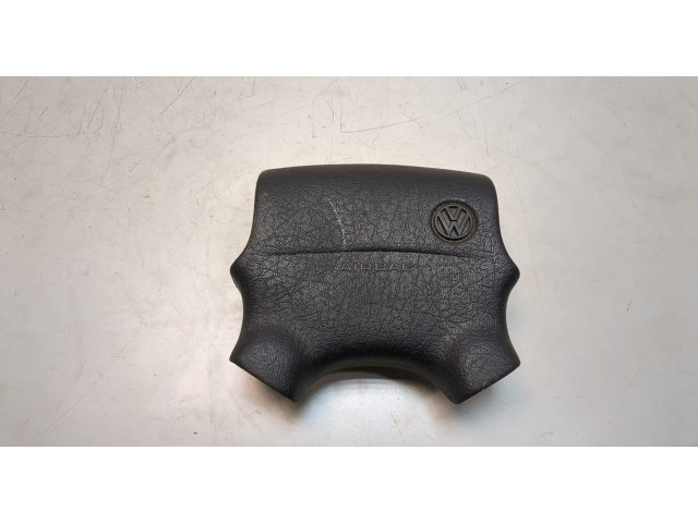 Подушка безопасности водителя  Volkswagen Passat 4 1994-1996     
