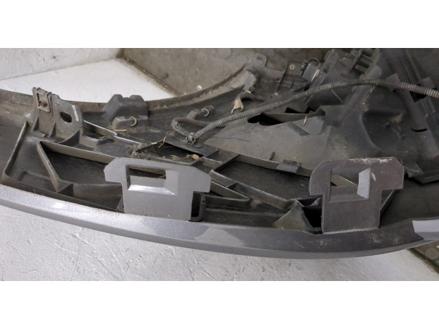 Бампер  Renault Scenic 2009-2012 передний   