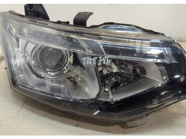 Фара передняя  Mitsubishi Outlander 2012-2015 правая 