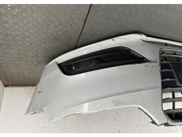 Решетка радиатора  Audi A4 (B8) 2011-2015          