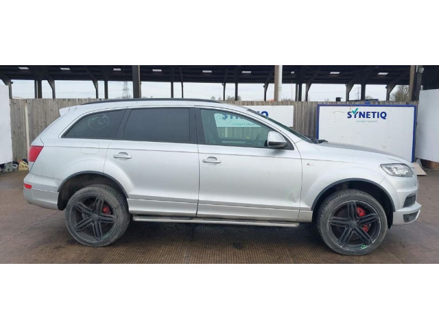 Стойка амортизатора  Audi Q7 2009-2015     3  дизель