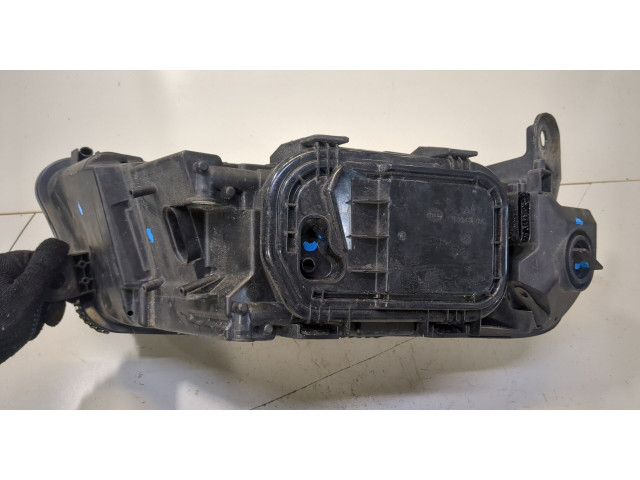 Фара передняя  Audi A6 (C6) 2005-2011 левая 