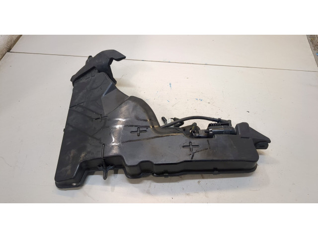 Бачок омывателя  Cadillac CT5 2019-2024 84562344   