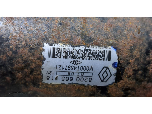 Стартер  Renault Scenic 2003-2009 1.6     