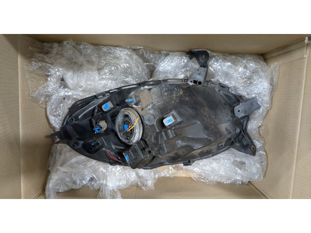 Фара передняя  Nissan Micra K12E 2003-2010 правая 