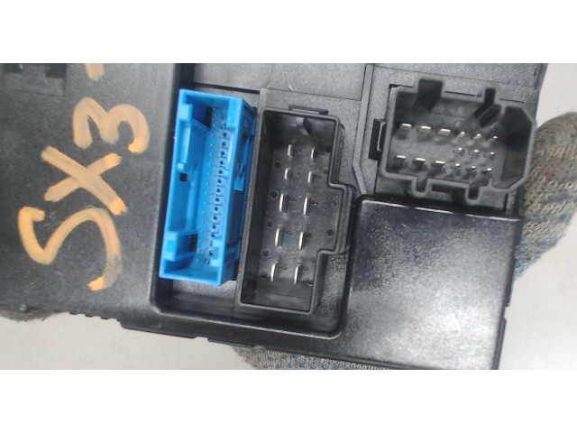 Блок комфорта  Audi A8 (D3) 2002-2005      4E0907289D    