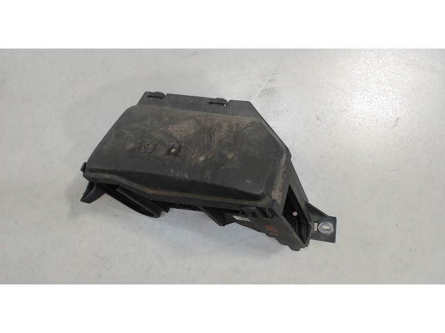 Корпус блока предохранителей  Land Rover Freelander 2 2007-2014            3.2