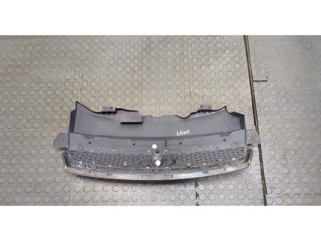 Решетка радиатора  Ford Focus 2 2005-2008          