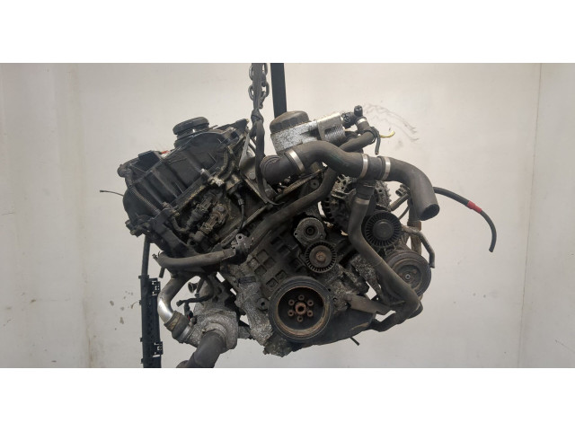 Клапанная крышка двигателя ДВС  BMW 3 E90, E91, E92, E93 2005-2012      