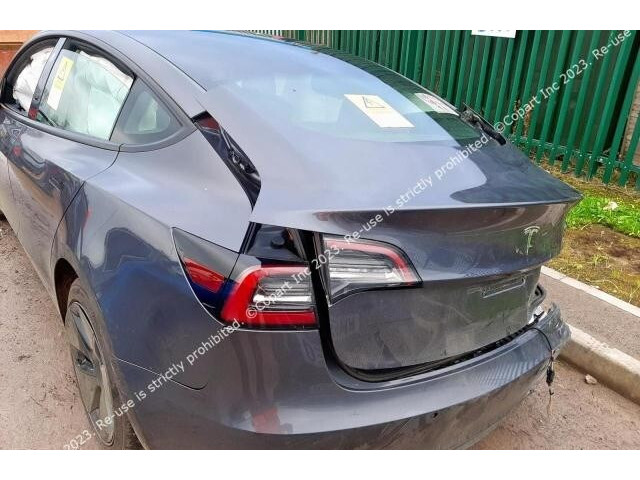 Руль  Tesla Model 3            