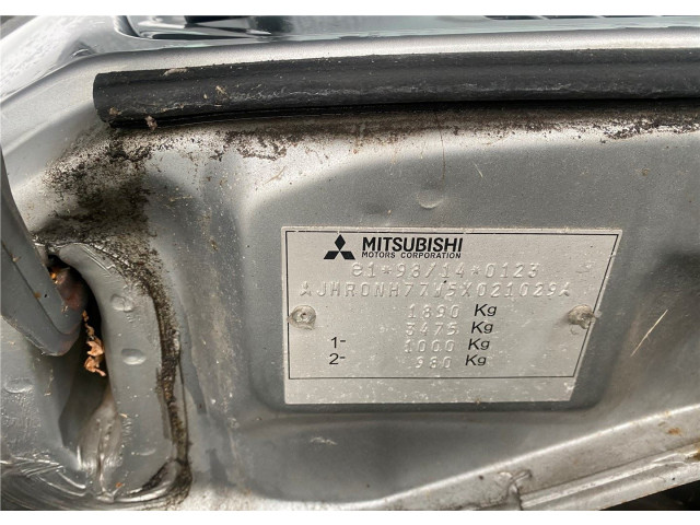 Стойка амортизатора  Mitsubishi Pajero Pinin MR554800, MR510337    2  бензин